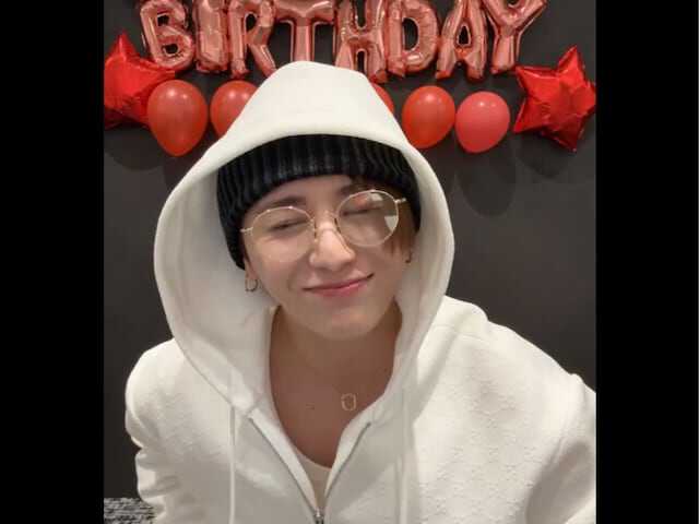 Hey! Say! JUMPの山田涼介さんは5月9日、自身のInstagramを更新。33歳の誕生日を迎えたことを報告するインスタライブのアーカイブを公開し、反響を呼んでいます。（サムネイル画像出典：山田涼介さん公式Instagramより）