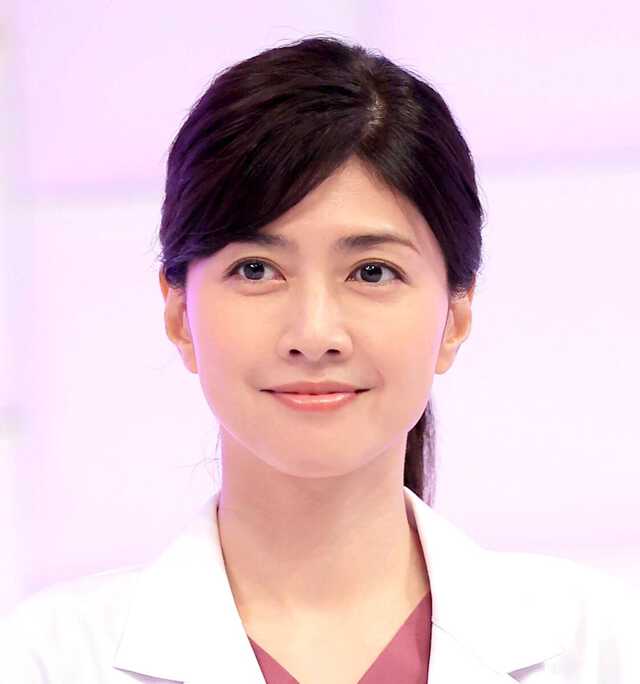 大人気！まとめ一覧 内田有紀の実妹と公表…タレント澪奈に「年の差ビックリ アイドル