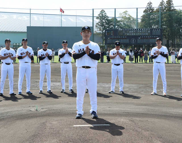巨人】2軍が宮崎キャンプ打ち上げ 石井琢朗2軍監督「選手の表情が