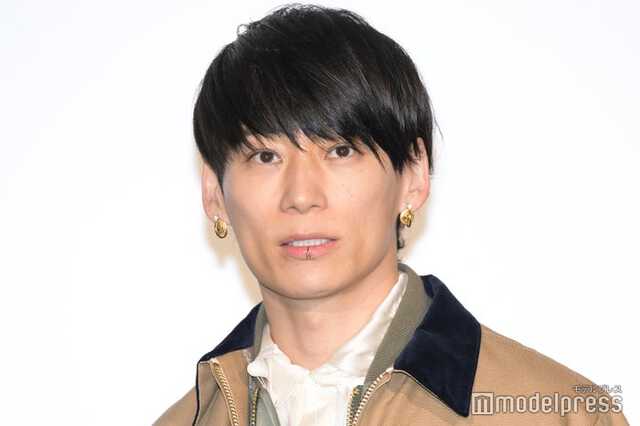 UVERworld・TAKUYA∞「不評No.1ジュエリー」装着動画に驚きの声