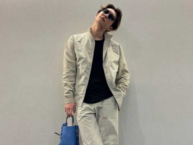 靴履いてるのもレア」渡辺翔太、私服ショット公開「足長くてほんとに