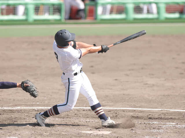 高校球児の「 教科書 」選手に見せる“ 走塁 ・ 打撃 ・ 投手 ”のセオリー 高校球児の「 教科書 」選手に見せる“ 走塁 ・ 打撃 ・ 投手 ”の