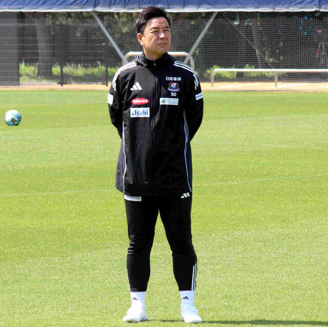 川崎戦に向けた練習を行う横浜M・大島監督