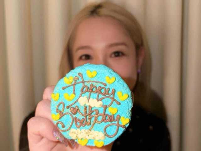 歌手の西野カナさんは3月18日、自身のInstagramを更新。37歳の誕生日ショットを公開しました。（サムネイル画像出典：西野カナさん公式Instagramより）