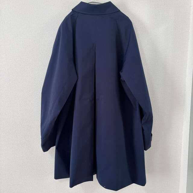 GUバルマカーンAラインハーフコート　背面