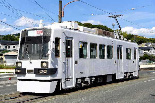 マウスパッド　１点　　愛知県豊橋市　路面電車　新品　未使用 マウスパッド 1点 愛知県豊橋市 路面電車 新品 未使用