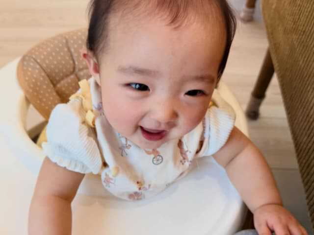 俳優でタレントの杉浦太陽さんは4月21日、自身のInstagramを更新。第5子がかわいい笑顔を見せている写真を披露しました。（サムネイル画像出典：杉浦太陽さん公式Instagramより）