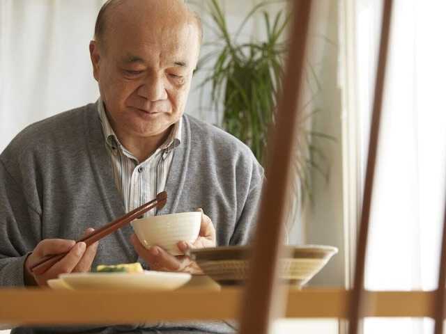 All Aboutが実施している「年金生活に関するアンケート」から、70代男性のケースを紹介します。