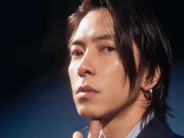 俳優の山下智久さんは4月2日、自身のInstagramを更新。イケメンショットを公開し、反響を呼んでいます。（サムネイル画像出典：山下智久さん公式Instagramより）