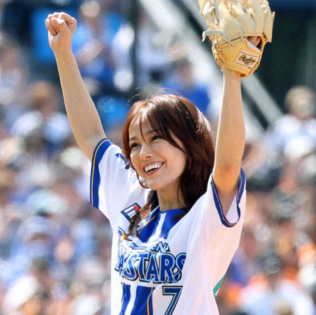 昨年５月３日に横浜スタジアムで始球式を務めた相川七瀬