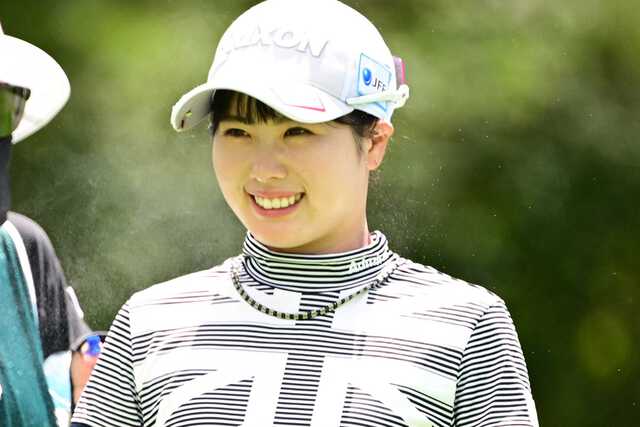 年齢差11歳の“心温まる交流” 低迷続く尾関彩美悠に手を差し伸べ