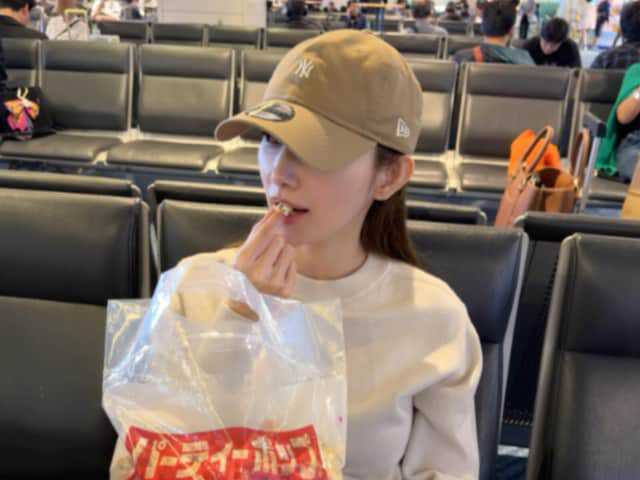 元モーニング娘。でタレントの後藤真希さんは4月25日、自身のInstagramを更新。特大のポップコーンを食べる姿を公開し、驚きの声が寄せられています。（サムネイル画像出典：後藤真希さん公式Instagramより）