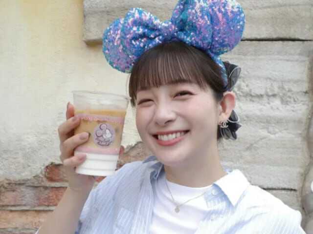 タレントの足立梨花さんは6月18日、自身のInstagramを更新。東京ディズニーシーを訪れた際の思わぬハプニングを明かし、反響を呼んでいます。(サムネイル画像出典:足立梨花さん公式Instagramより)