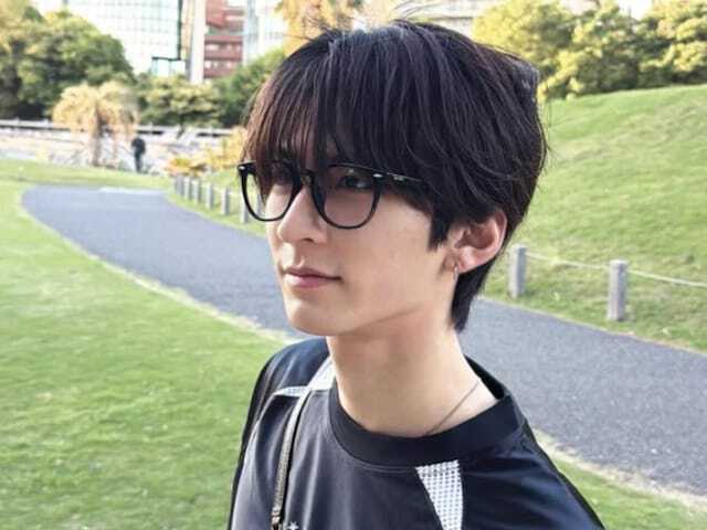 モデルでホストの前田俊さんは5月7日、自身のInstagramを更新。公園での最新ショットを公開し、ファンから絶賛の声が寄せられています。（サムネイル画像出典：前田俊さん公式Instagramより）