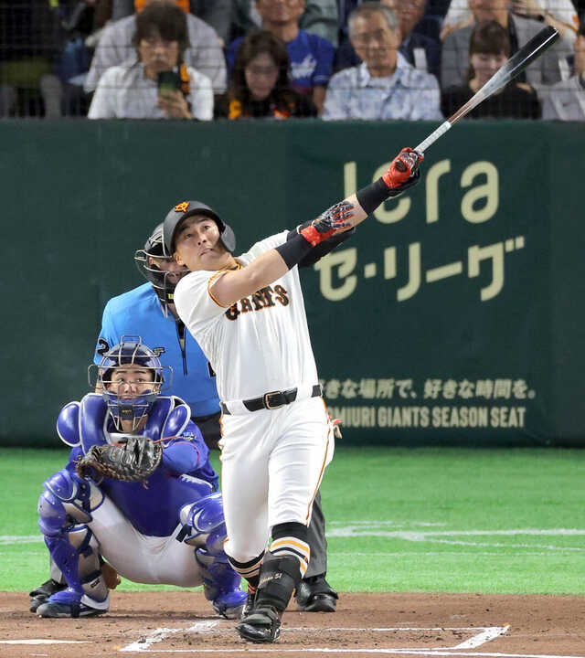 3回無死、浅野翔吾が先制の左越えソロ本塁打を放つ(カメラ・太田 和樹)