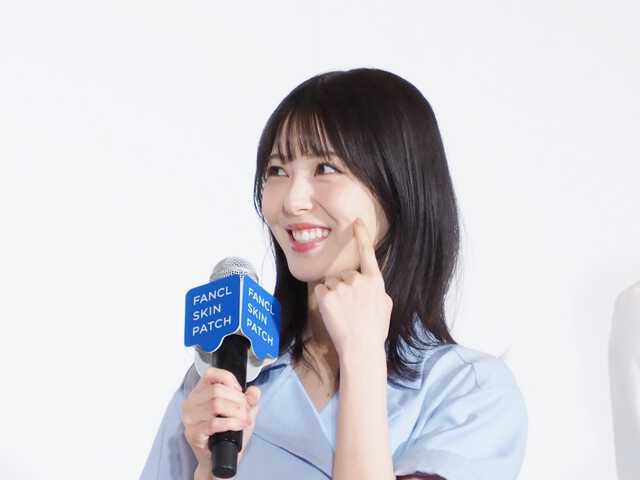 浜辺美波とMrs. GREEN APPLEが肌解析に挑戦！　イメージキャラクターを務める「FANCL SKIN PATCH」とは？