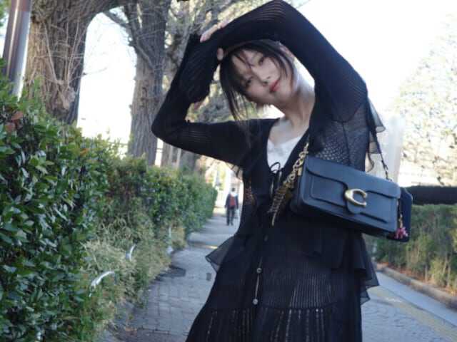 俳優の本田翼さんは4月8日、自身のInstagramを更新。美しい太ももを披露しました。（サムネイル画像出典：本田翼さん公式Instagramより）