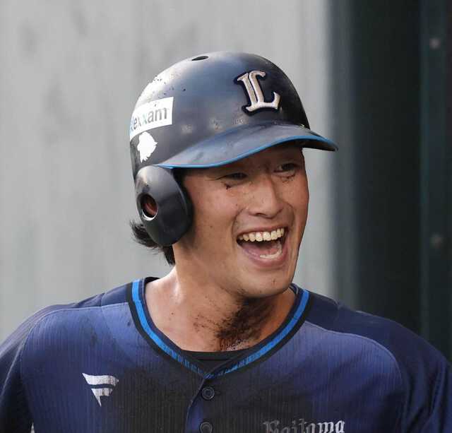 西武】24年育成ドラ2・佐藤太陽がプロ初安打 8球粘り右翼