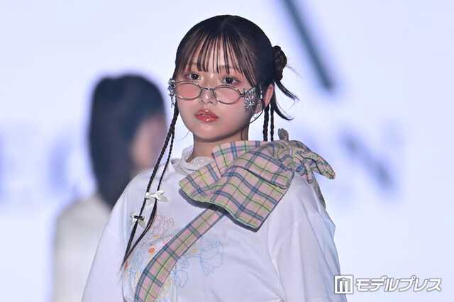 希空（C）モデルプレス