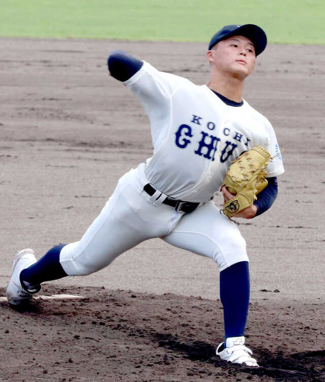 高校野球】高知中央2年ぶり聖地 2年生右腕・堅田徠可が自己