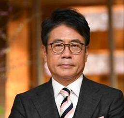 大越健介氏