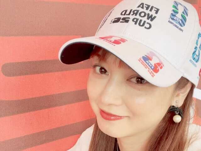 俳優の平愛梨さんは6月20日、自身のInstagramを更新。夫でFC東京の長友佑都選手が日本代表として出場するワールドカップの応援で現地入りしていることを報告し、反響を呼んでいます。(サムネイル画像出典:平愛梨さん公式Instagramより)