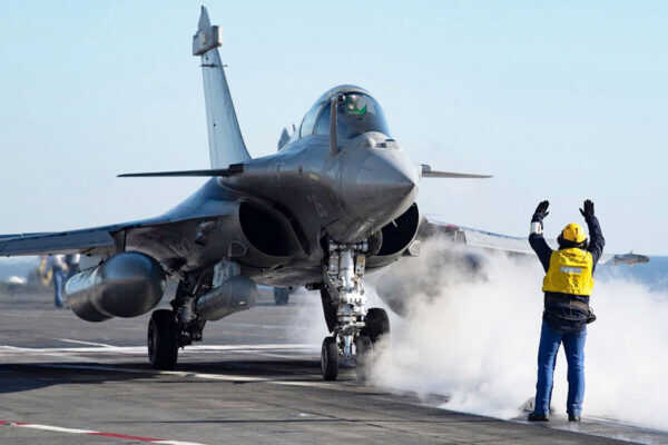 Large figure2 gallery4