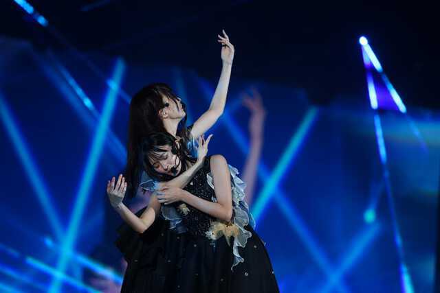 乃木坂46遠藤さくら＆賀喜遥香、“かきさく”「マグカップとシンク」披露