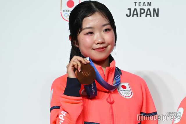 首傾げポーズ”話題・フィギュア中井亜美選手、五輪初出場も「緊張なく
