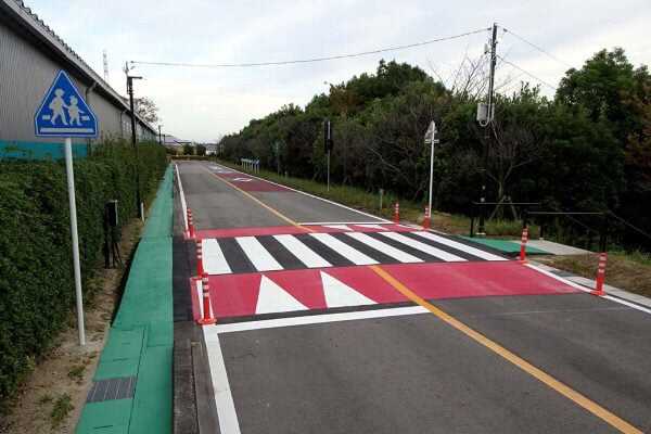 スムーズ横断歩道（画像：キクテック）