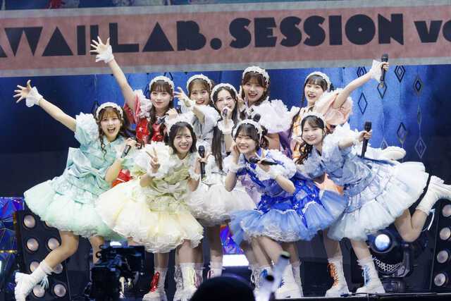 FRUITS ZIPPERの後輩9人組「MORE STAR」お披露目