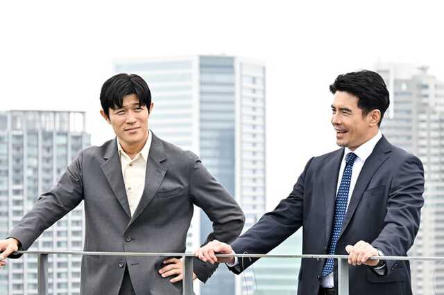 鈴木亮平、伊藤英明「リブート」最終話(C)TBS