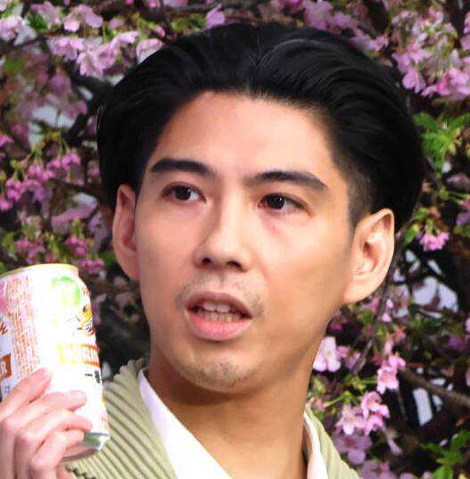 賀来賢人
