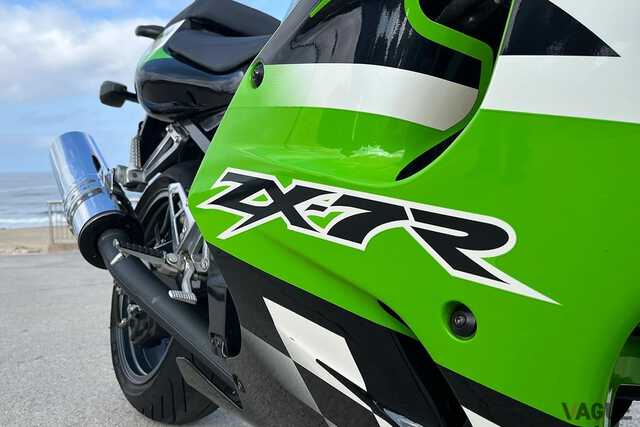 激安店舗 スーパーバイク参戦のために生まれたナナハン 23年前のカワサキ バッグ