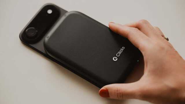 あのBlackBerry風なAndroidスマホが発売決定！ - UQライフ