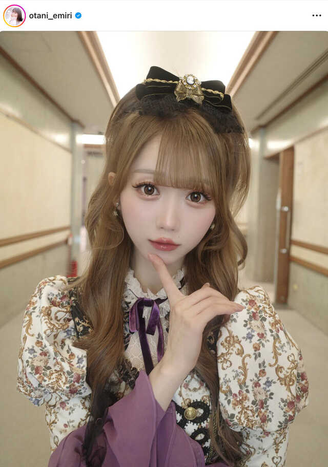 大谷映美里 直筆 ダイナー衣装 ダイナー衣装と可愛いダンスの魅力 | TikTok