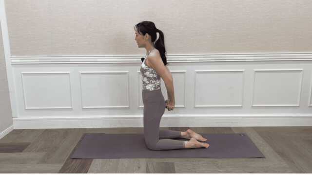 胸開きストレッチ