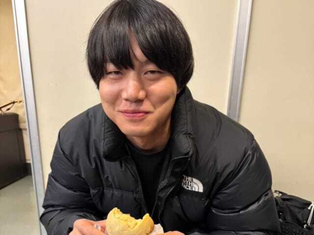 LINEリサーチは、女子中学生を対象に「これからブレイクしそうだと思うお笑い芸人ランキング」に関する調査を実施しました。2位は「青木マッチョ（かけおち）」、では1位は？ （サムネイル画像出典：青木マッチョ（かけおち）さんの公式X）