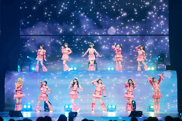 初のアリーナツアーが開幕した「≠ME」（C）YOANI