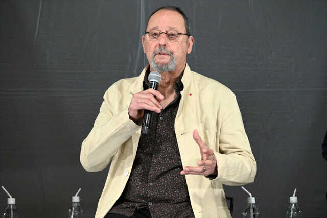 『らくだ』合同取材会に出席したジャン・レノ