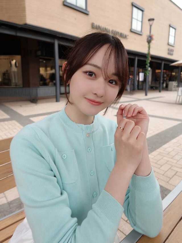 上之薗理奈さん　公式インスタグラムより