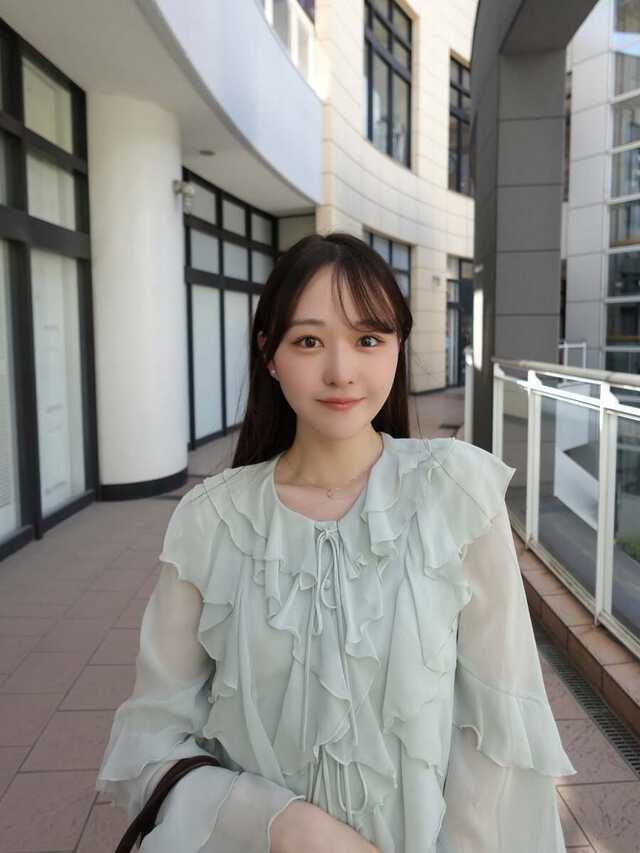 上之薗理奈さん　公式インスタグラムより