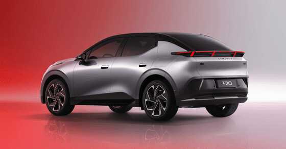 中国製EVが音声アシスタントの不具合で走行中にライトが消えて衝突 - 画像