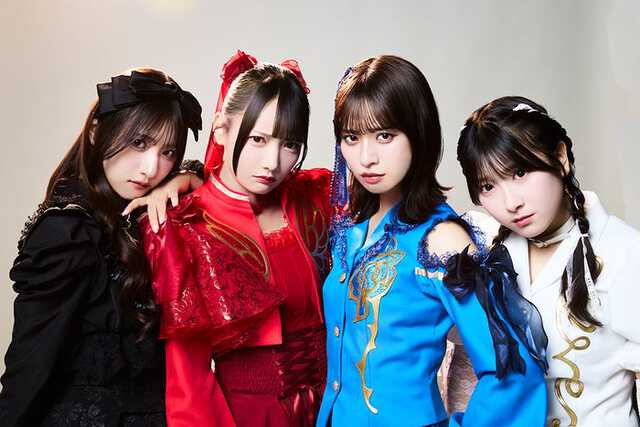 蟹沢萌子、鈴木瞳美、冨田菜々風、櫻井もも（C）日本テレビ