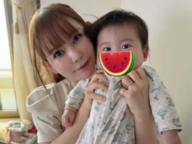 タレントの中川翔子さんは4月22日、自身のInstagramを更新。双子の成長した姿を披露し、反響を呼んでいます。（サムネイル画像出典：中川翔子さん公式Instagramより）