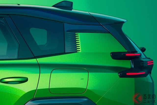 リア周りで目を引くのが、空力整流効果も持つ斬新ウイング！