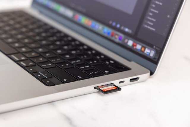 260311m5maxmacbookprousreview02