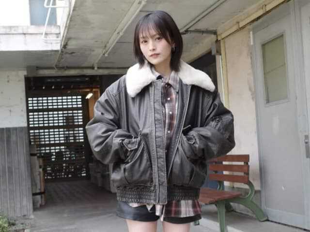 元NMB48で歌手の山本彩さんは3月18日、自身のInstagramを更新。私服コーデ写真を公開し、話題を集めています。（サムネイル画像出典：山本彩さん公式Instagramより）