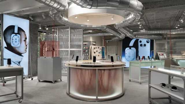 IndiaStoreOpen.001_1280