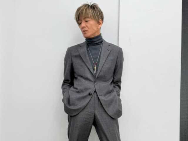 木村拓哉、モデルポーズの全身ショット！ 劇場版『教場』関連の撮影で